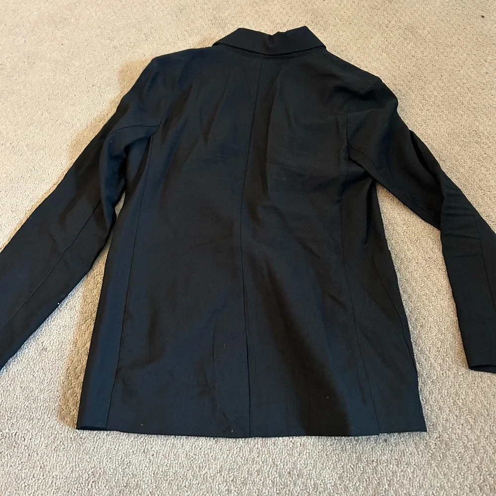 Black blazer - Picture 2 of 3